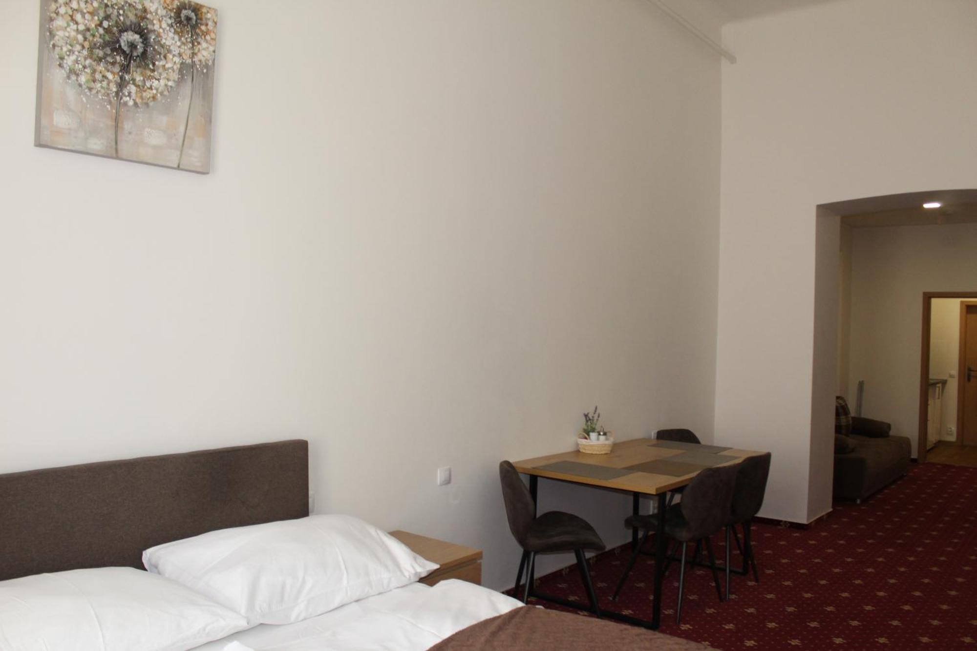 Sokolska Apartment Прага Екстериор снимка