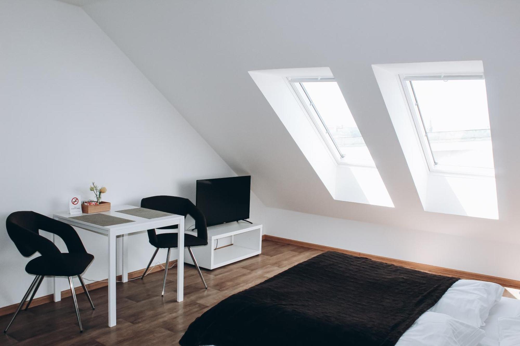 Sokolska Apartment Прага Екстериор снимка