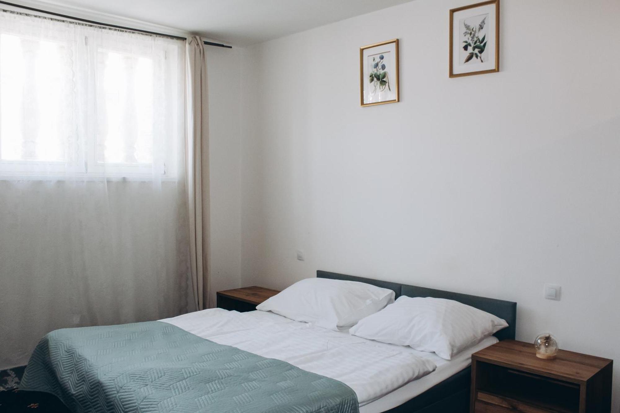 Sokolska Apartment Прага Екстериор снимка