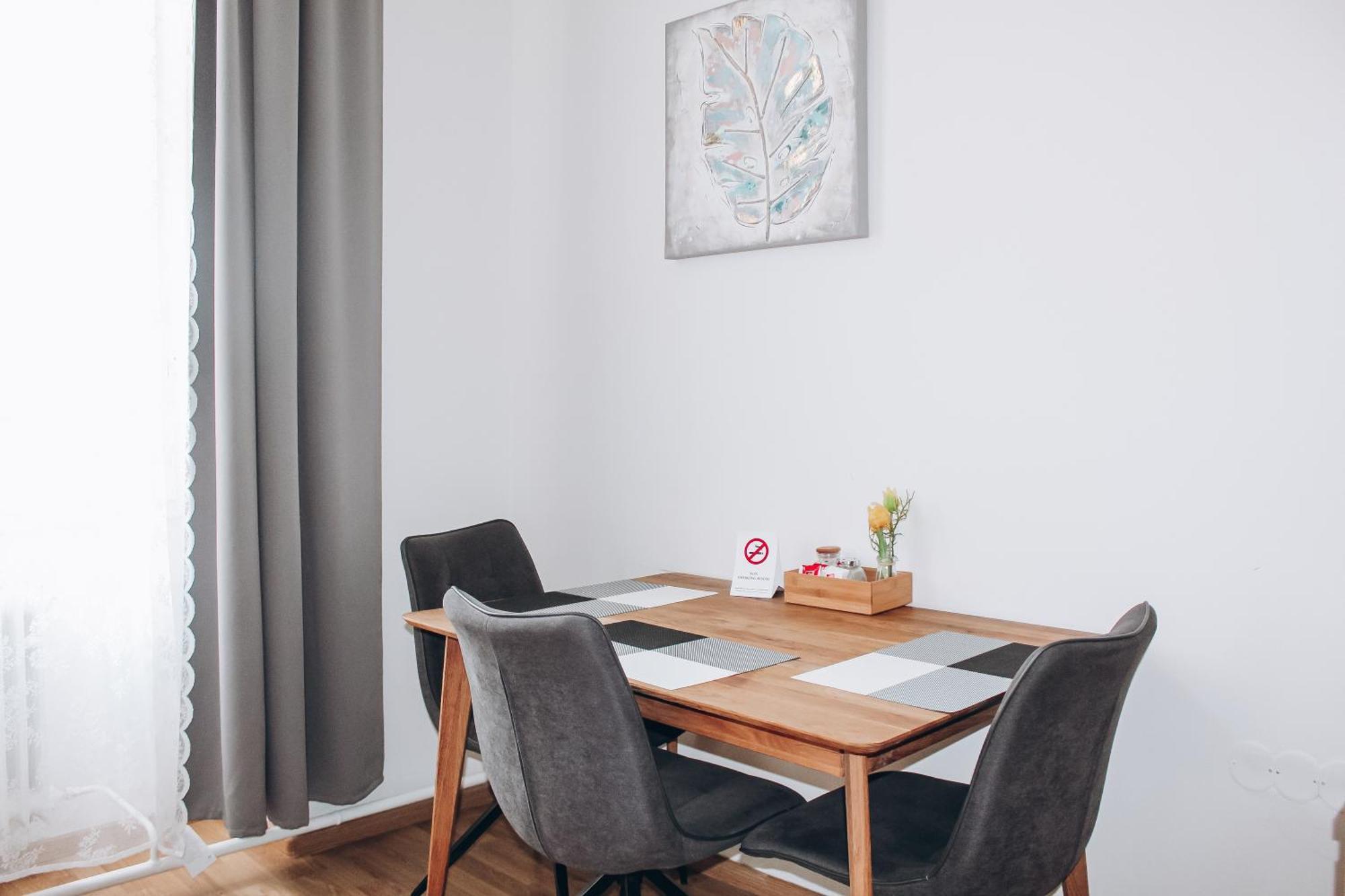 Sokolska Apartment Прага Екстериор снимка