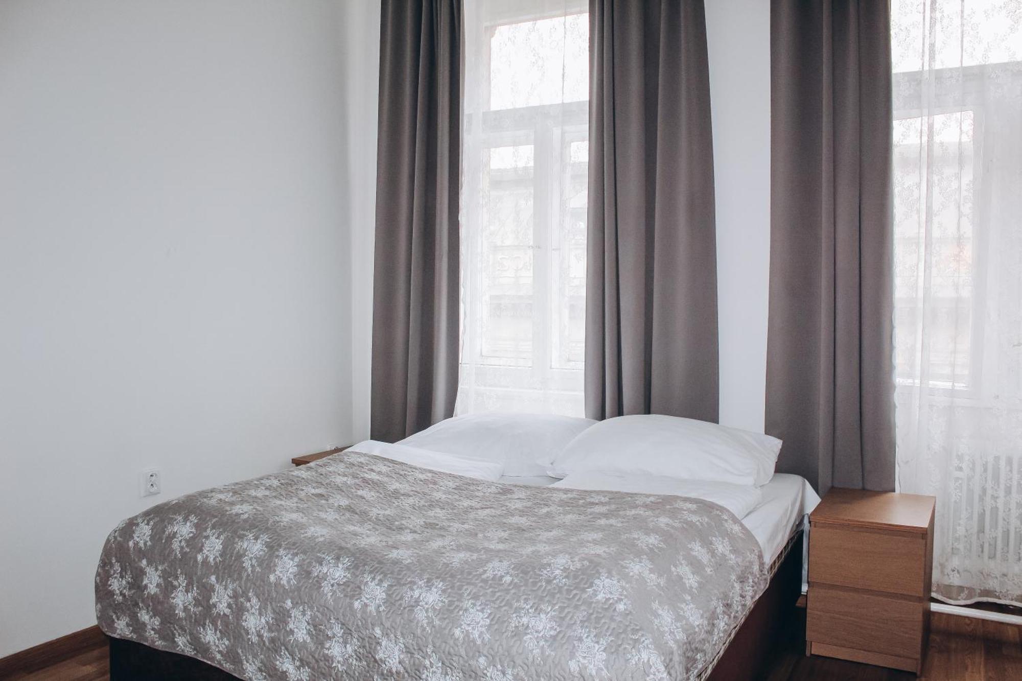Sokolska Apartment Прага Екстериор снимка